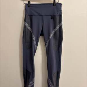 Athleta x Allyson Felix Legend 7/8 Tight Legging Violet Size Small